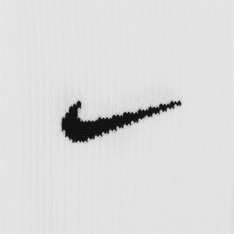 U NK SQUAD CREW Nike | SK0030100